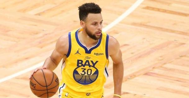 NBA最新MVP排行榜（追逐MVP荣誉的球员群雄逐鹿，超级巨星脱颖而出）