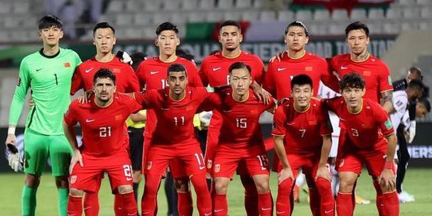 中国男足世界杯0进球（历史低谷下，中国男足如何突破进球荒？）