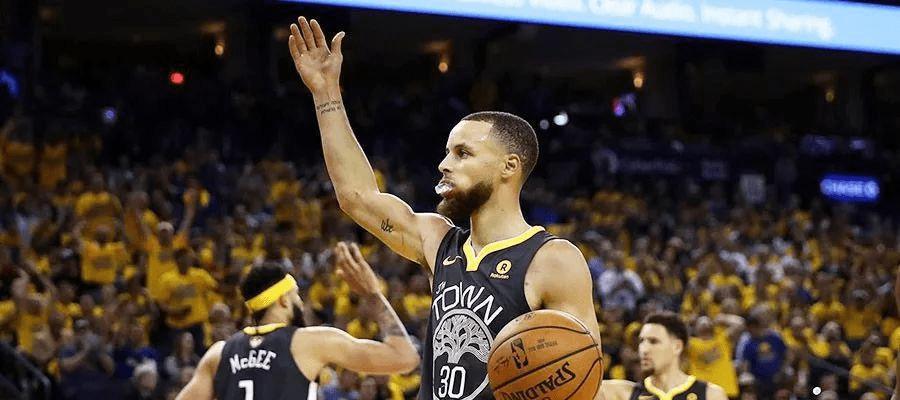 NBA顶级三分射手排行榜（火热如三分球的瞬间，以命中为信仰的顶尖射手们榜上有名！）