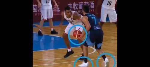 突破防守的终极奥义——如何应对持续干扰的篮球防守（掌握技巧，超越对手，实现无解突破）