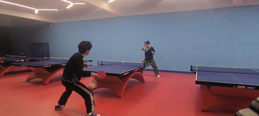 乒乓球技巧大揭秘（打造你的完美杀球——掌握乒乓球横握正手抽球技巧）