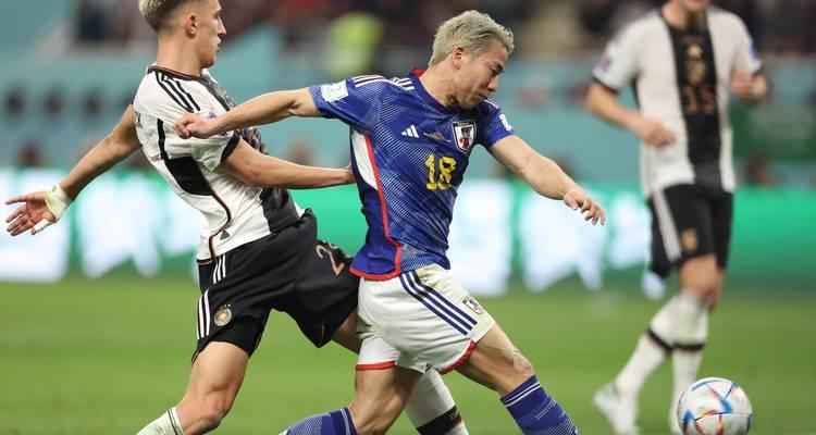 德国与日本的世界杯对决（追溯两国交锋，揭秘胜负之谜）