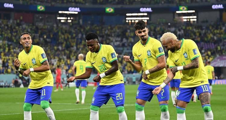 巴西vs韩国世界杯比赛（关键进球点亮全场红蓝角逐惊险上演）